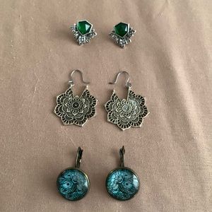 3 pairs of earrings